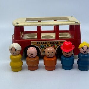 Vintage Fisher Price toy Mini Bus With Wood Little People Passengers See Photos
